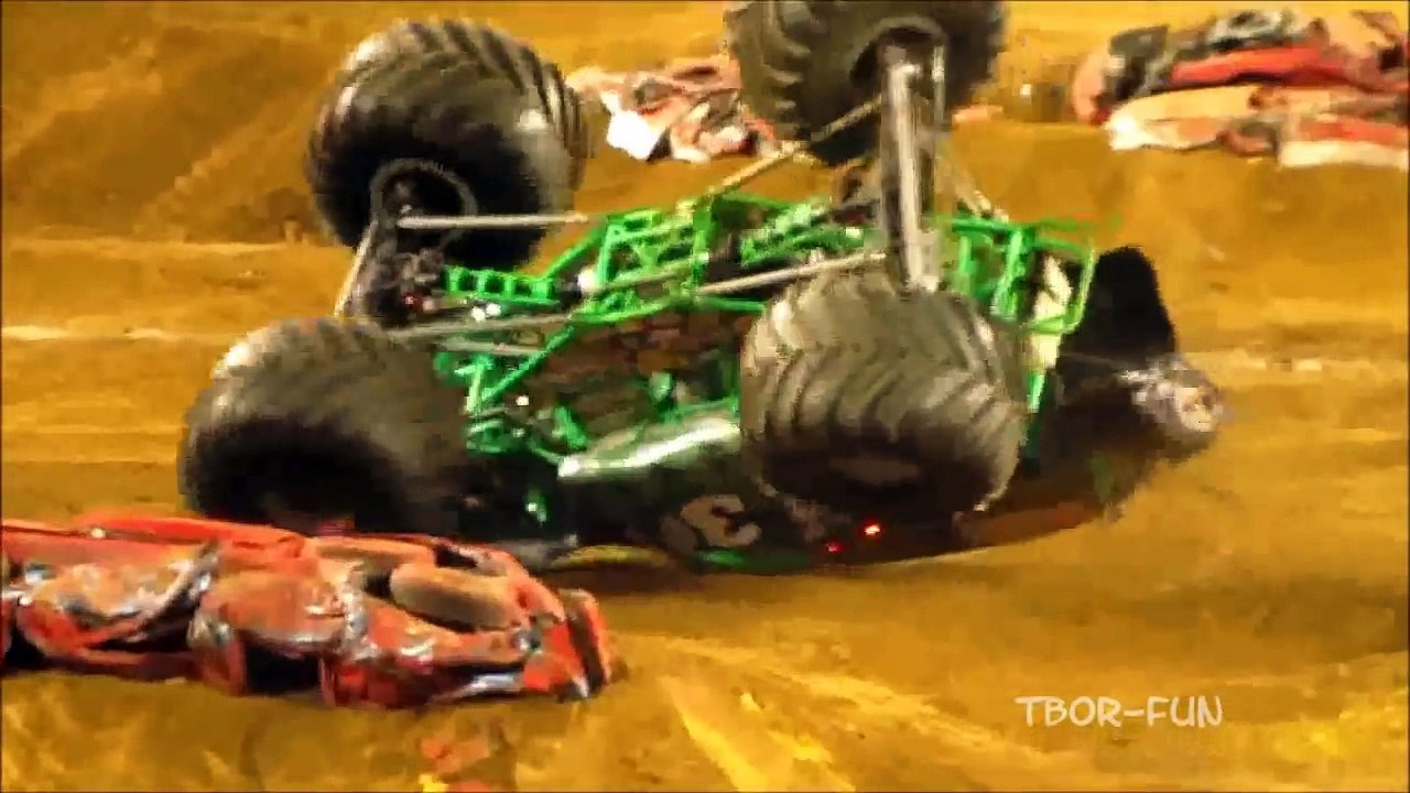 Best of Monster Truck Grave Digger   Jumps, Crashes, Accident