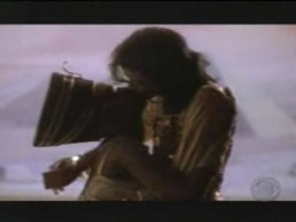 Gloria Estefan & James Ingram - I Just Cant Stop Loving You