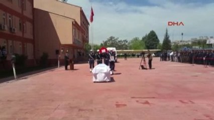 Elazığ Şehit Olan Özel Harekat Polisi Coşkun Özcan Son Yolculuğuna Uğurlanıyor-1