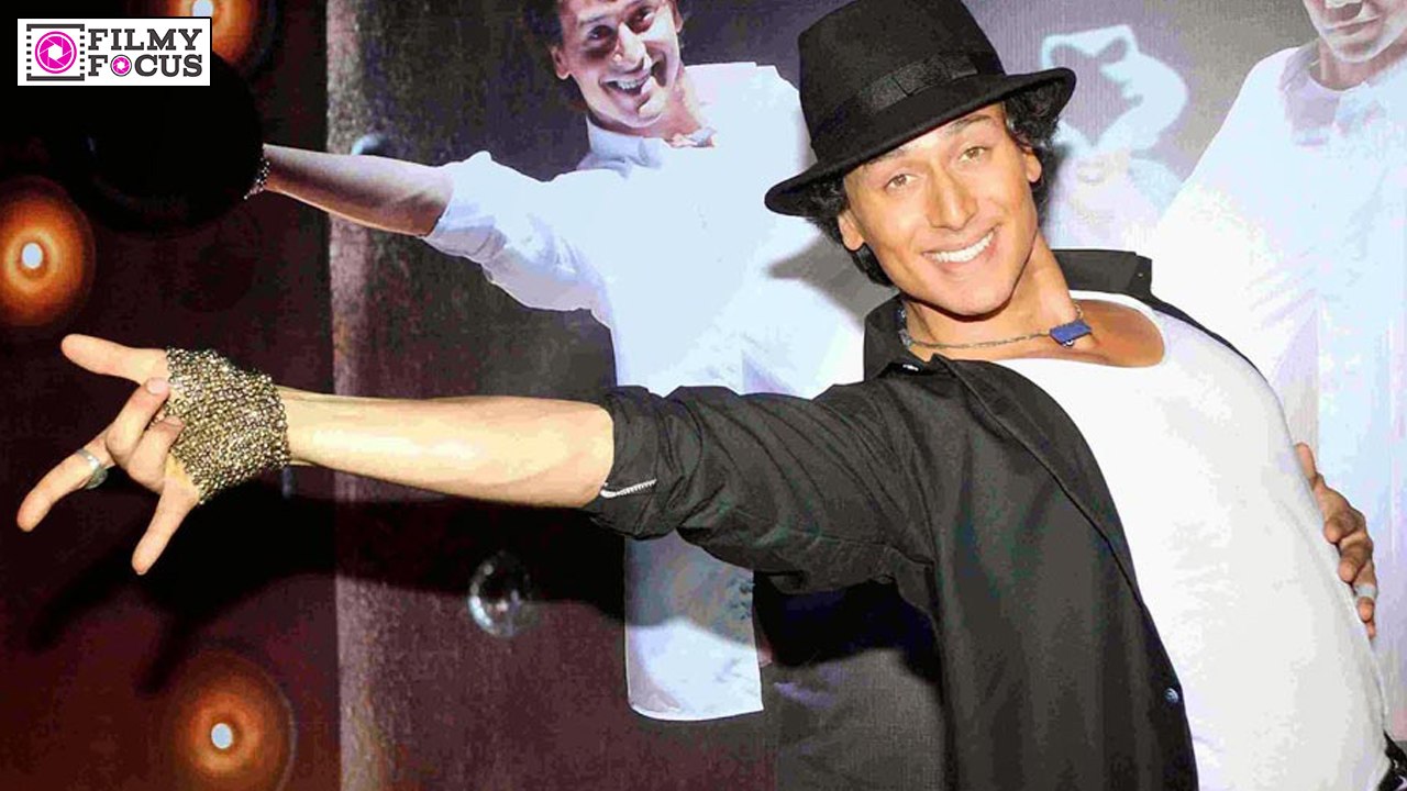 Tiger Shroff Wants To Open A Dance Academy - Filmyfocus.com