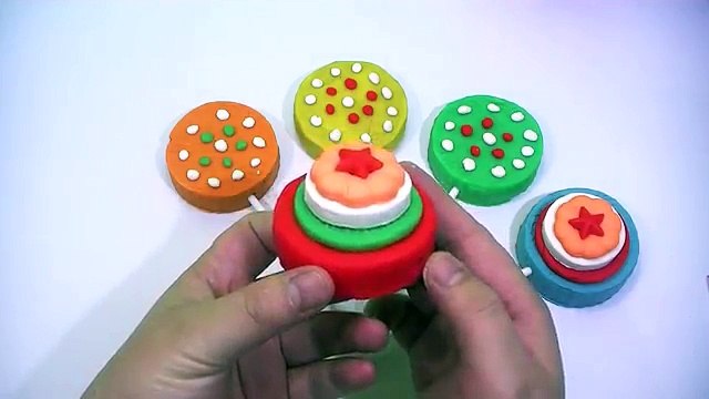 PLAY DOH COLORFUL KINDER!!- peppa pig español kinder surprise eggs hello kitty