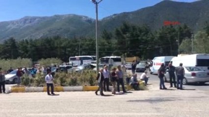 Soma'da Yolda İkiz Patlama Oldu, 1 Asker Yaralandı- Ek1