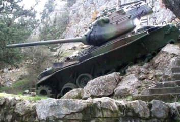Kıbrıs Harekatı'na Katılan Er 42 Yıl Sonra Tankıyla Buluştu