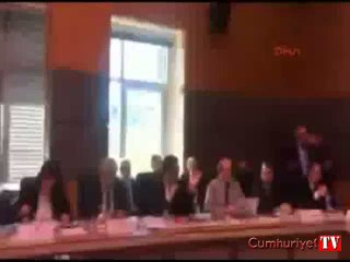 Komisyondaki vekillerin kavgasından yeni görüntüler