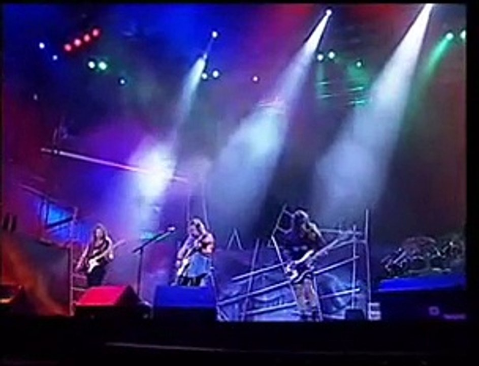 07. Iron Maiden - Rock In Rio İ - The Sign Of The Cross