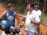 Vereador Zé Carlos já está cansado de pedir melhorias para a estrada da Prata.wmv