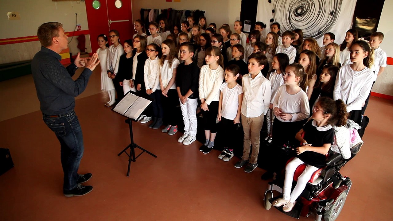Nougaro chanté par l'école Saint Patern de Vannes