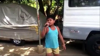 Viral Video A Kid Sing&#39;s Unchained Melody