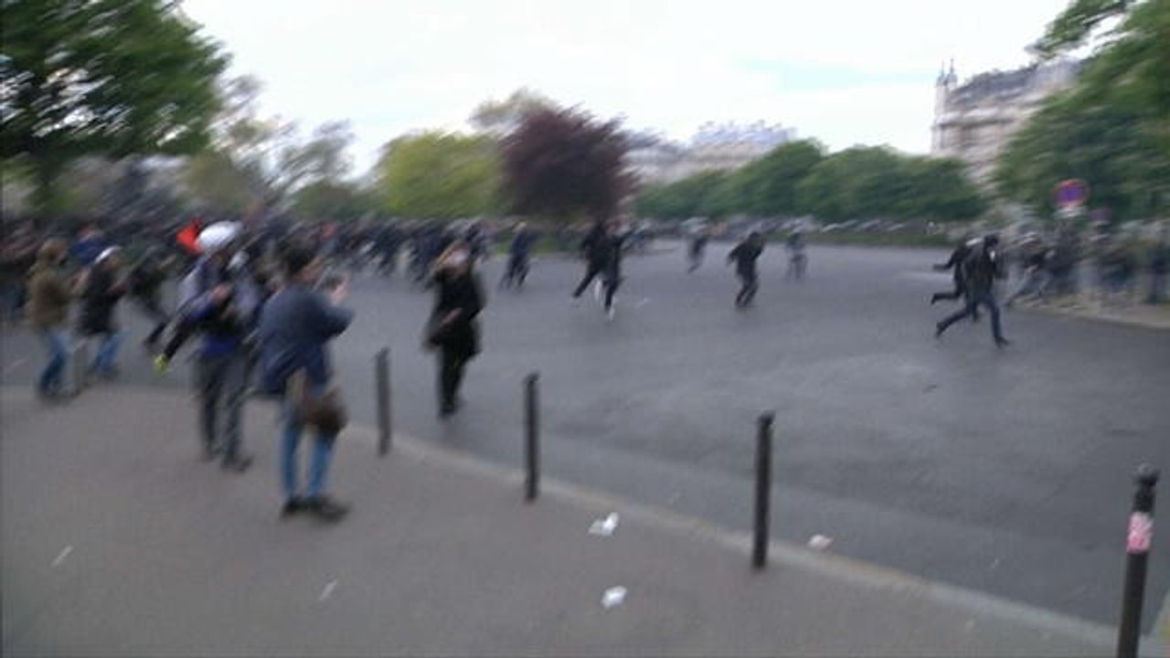 Mobilisation contre la loi travail: des heurts dans plusieurs villes de France - Le 29/04/2016 à 06h34