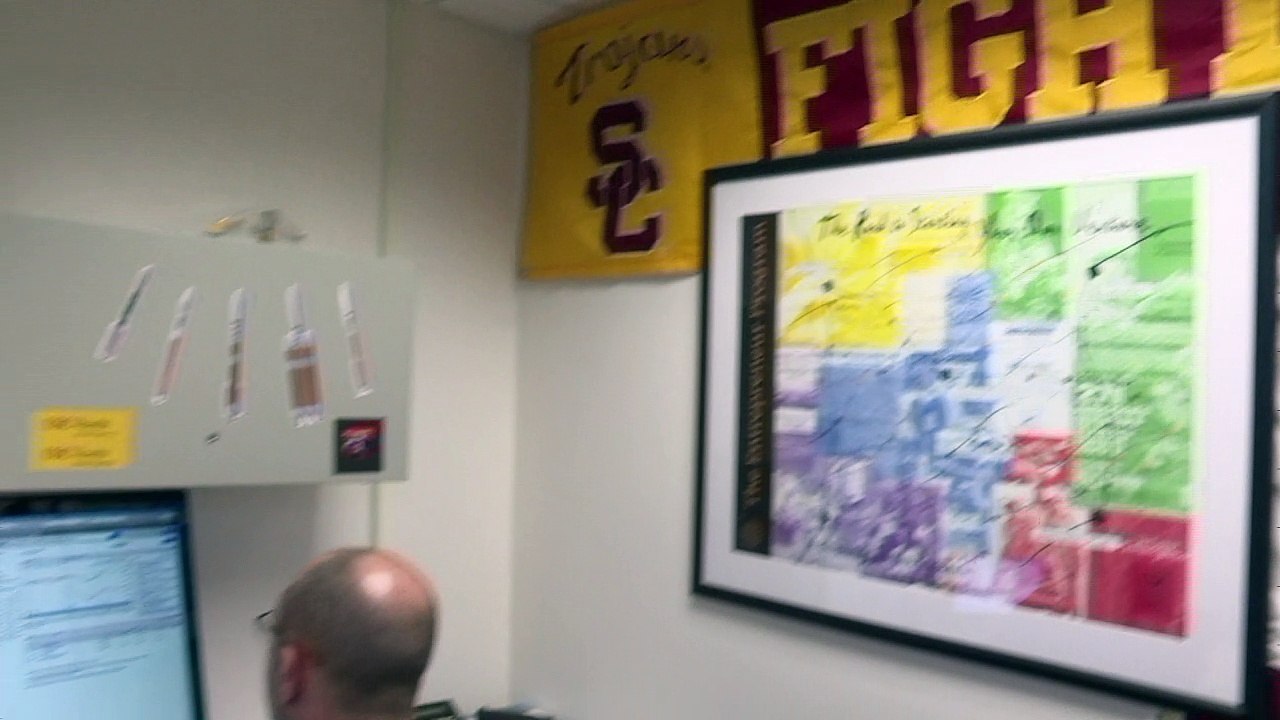 Economics expert comments on Apple results