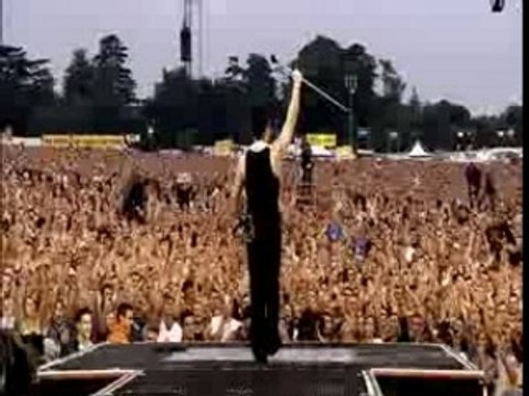 Robbie Williams - Come undone knebworth