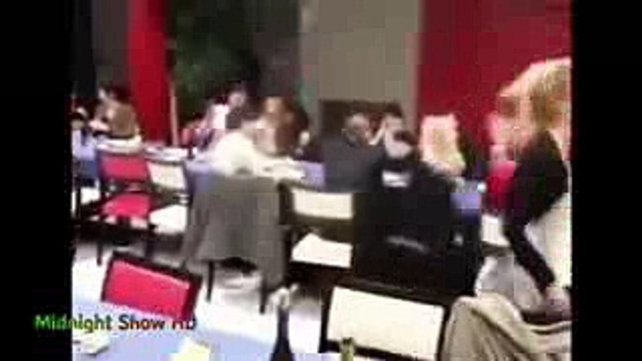 Whatsapp Hindi Funny Videos Moments 2016 Girls Prank Dance