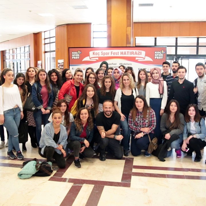 Spor ve eğitim üzerine keyifli bir sohbet gerçekleştiren Aret Vartanyan ve misafirleri #KocSporFest'te #BizdeVariz dedil