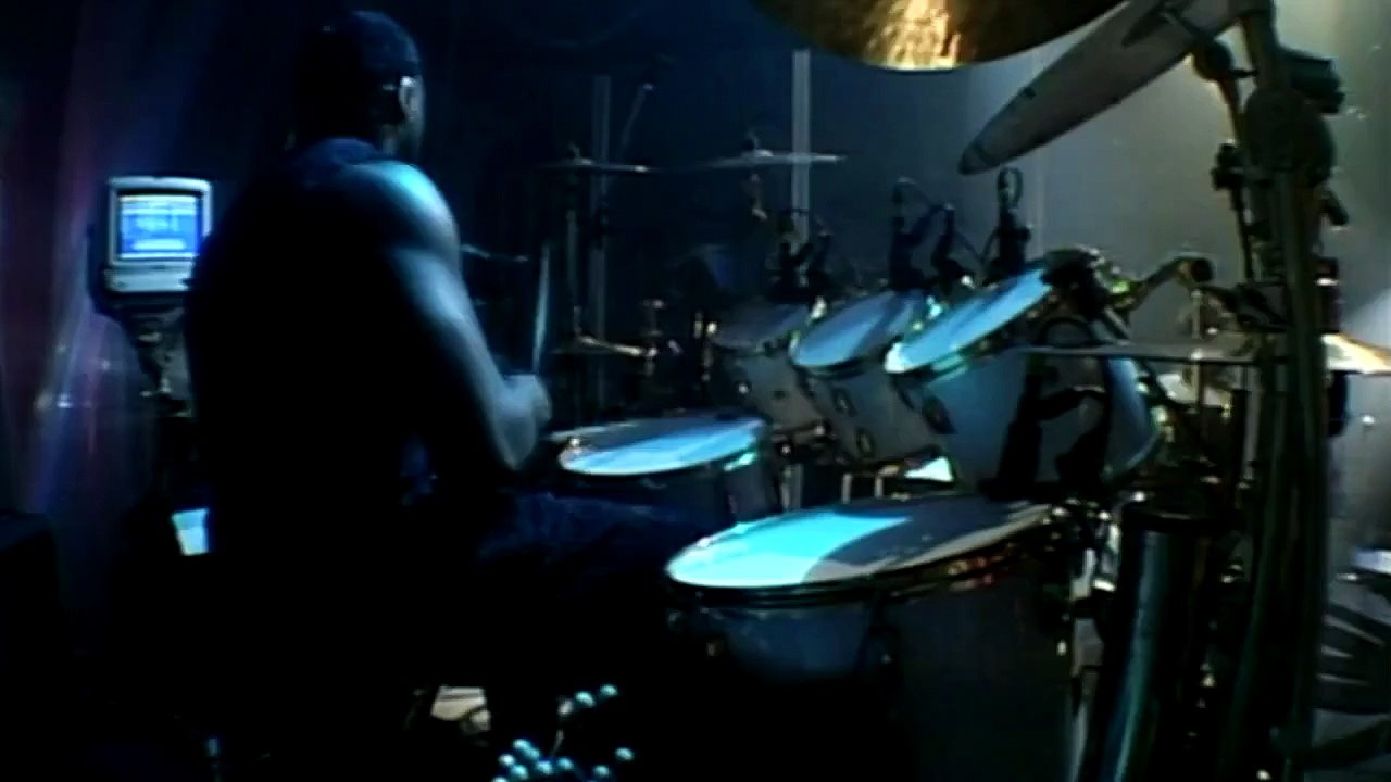 This is Awsome! I loved Prince but I also loved Lenny Kravitz!