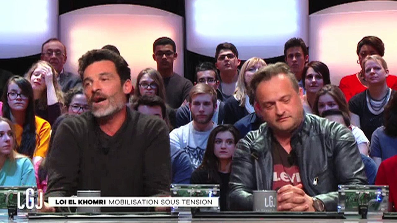 Accrochage entre Xavier Mathieu, Mickaël Wamen et Victor Robert au "Grand Journal"