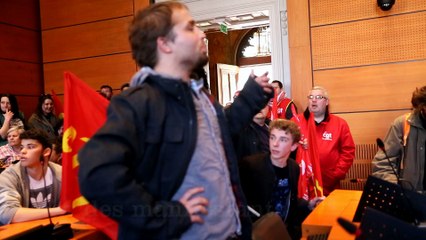 Amiens : occupation de la mairie par des manifestants