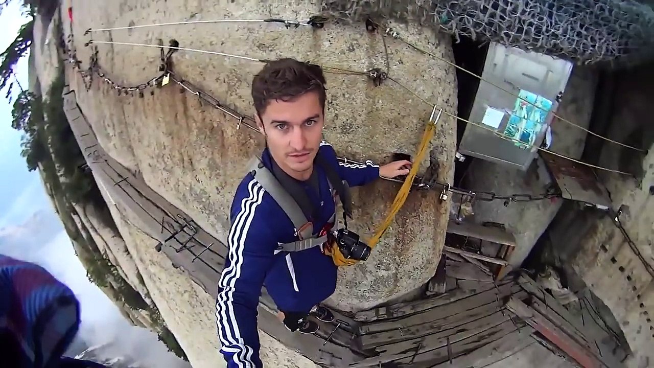 TOP THREE DON’T LOOK DOWN [EXTREAM HEIGHTS ] PEOPLE ARE OWSAME