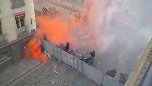Manif contre la loi Travail à Rennes : un cocktail Molotov explose sur un barrage de CRS