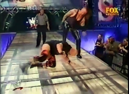Stone cold vs The undertaker full match/WWF Championship 2001 The Under taker vs Stone Cold full match