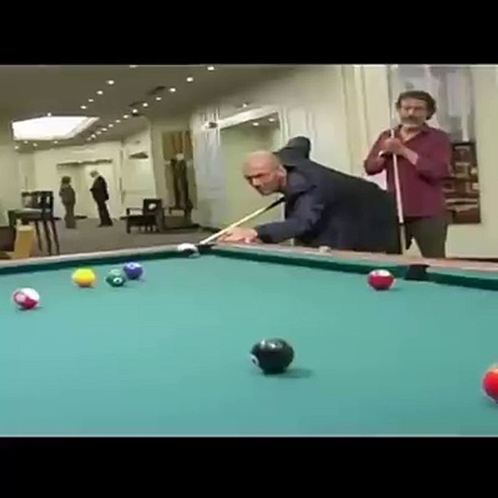 Zidane chơi bi-a còn siêu hơn chơi bóng!