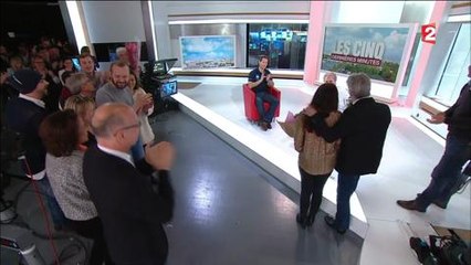 Des fleurs, des bisous, des larmes, le dernier JT d'Elice Lucet