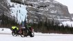 Ils traversent le canada et l'alaska sur des scooters et mobylettes !
