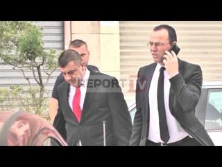 Report TV - Prokuroria dorëzon kërkesën  për ekstradimin e Frrokut