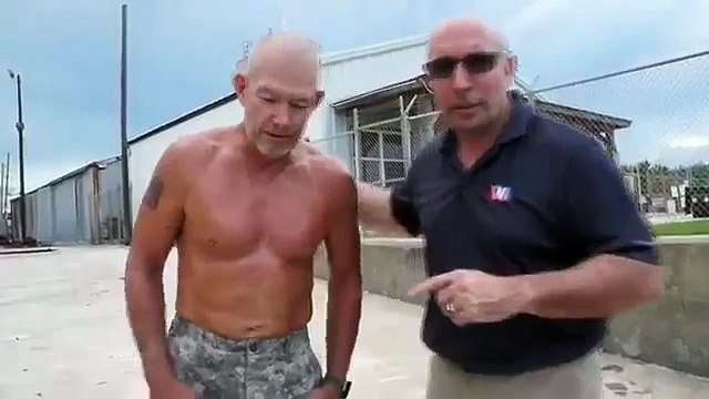 Marinheiros ensinam dica que pode salvar-te a vida em caso de perigo de afogamento