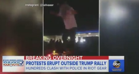 Donald Trump : Des manifestants perturbent son meeting et attaquent les forces de l’ordre (vidéo)