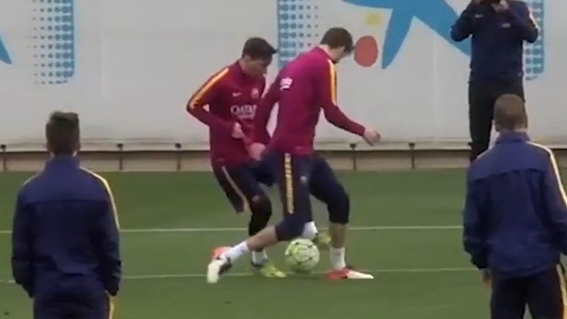 Le petit pont mesquin de Messi à Piqué