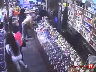 Bursa'daki canlı bombanın patlama anı esnaf kamerasında
