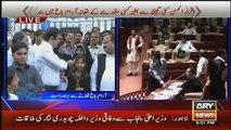 Woman & Her 10 Year Old Daughter Cursing Corrupt Politicians For Arresting Iqrar Ul Hassan