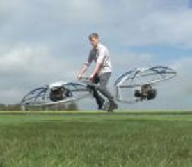L'hoverbike du génie Colin Furze!!