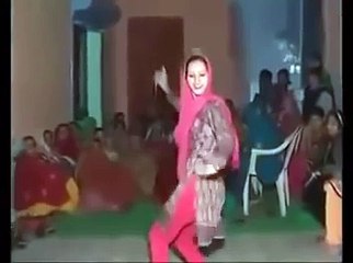 New Pakistani Girl Bally dance in Marriage