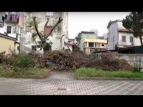 Aversa (CE) - Iacp nell'abbandono, i residenti: Niente servizi niente pigione (29.04.16)