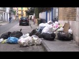 Aversa (CE) - Parco Argo, rifiuti a terra da giorni (27.04.16)
