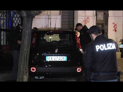 Napoli - Agguato mortale a Miano, ucciso Aniello Di Napoli (27.04.16)