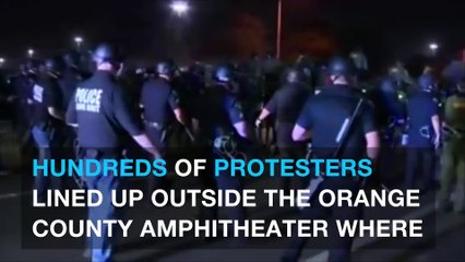 Protesters wreak havoc outside Donald Trump rally in California