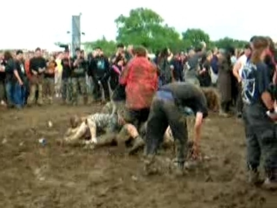 Hellfest 2007 la boue