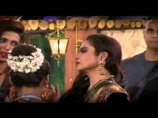 Rekha wears 'sindoor' for Amitabh Bachchan: Deepali Issar