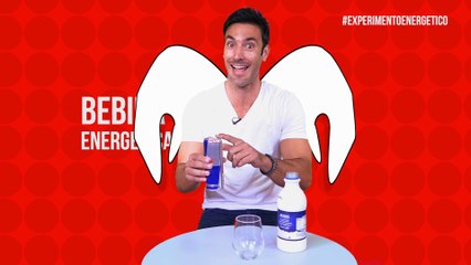 ¿Quieres sorprenderte? Mira cómo reacciona la leche con una bebida energética