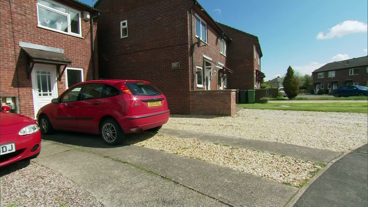 Cat owners warned by Royal Mail after attack on postman