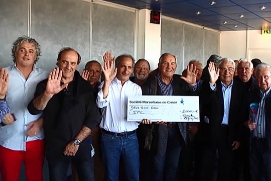 Le don de l'Amicale des Anciens de l'OM à l'Institut Paoli-Calmettes