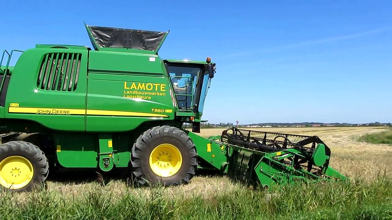 John Deere t 560
