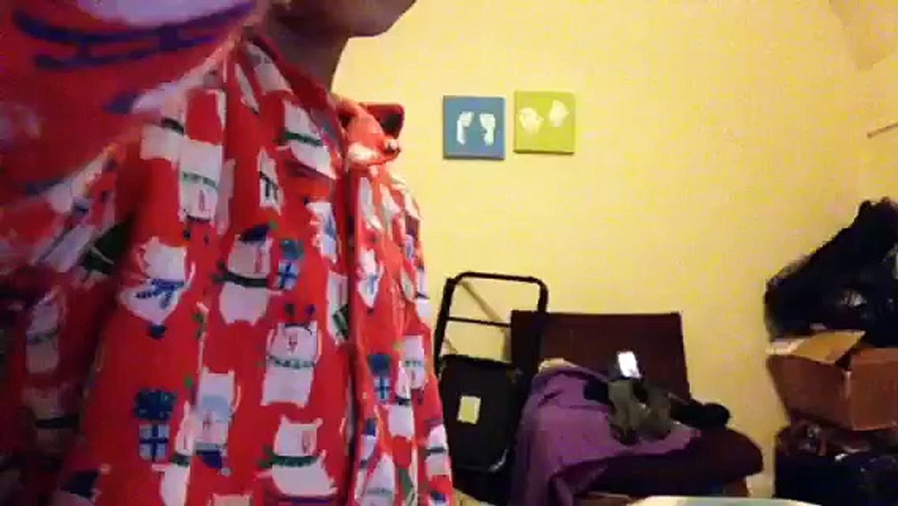 Me and my awsome step brother doing tricks on the bed do 360 frontflip double star jump double arm