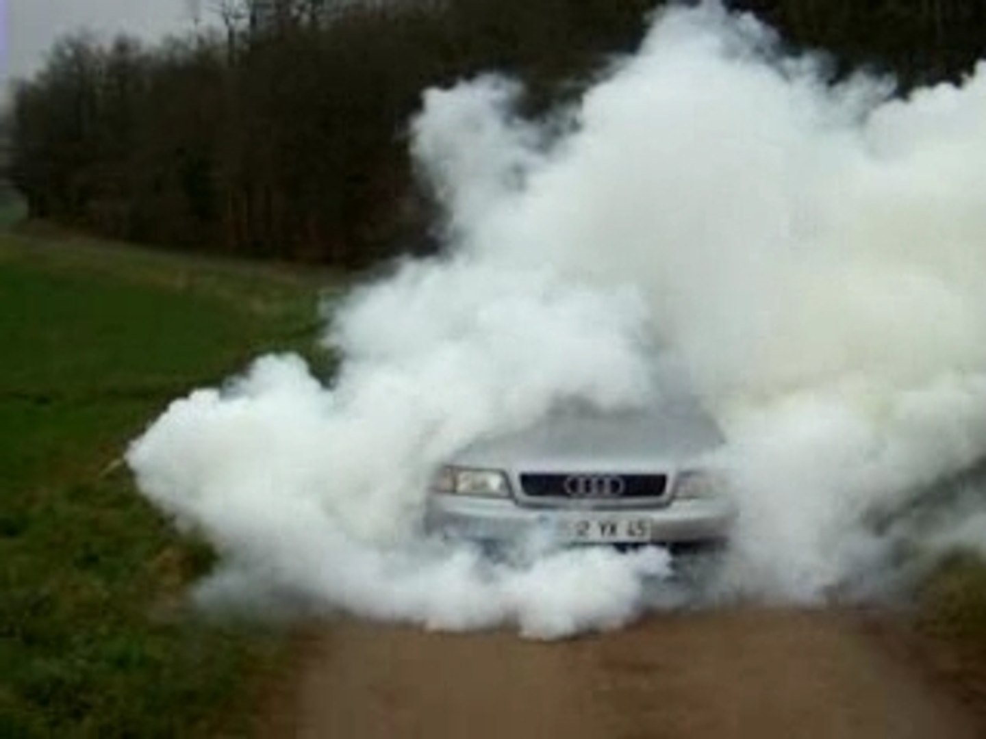 ⁣burn audi a4