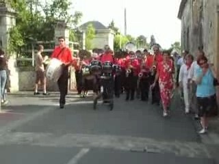BANDA LEO ROSIERE LA BREDE 07 DEFILE