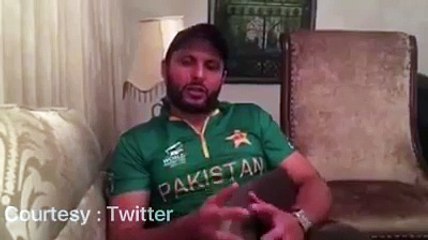 Shahid Afridi saying sorry