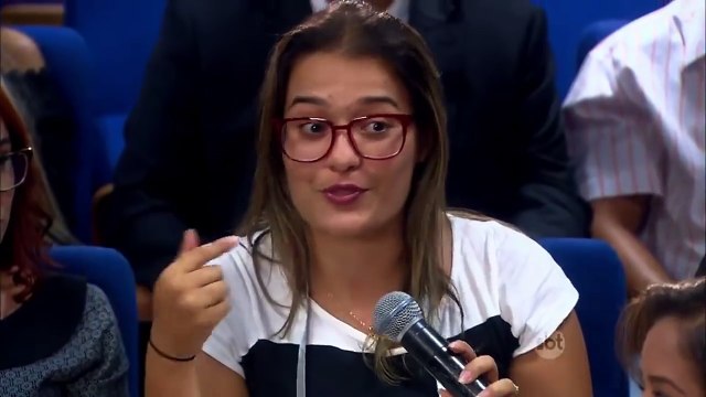 Cúmplices de um Resgate (26/04/16) Joaquim assume namoro com Manuela