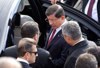 Davutoğlu: Başkanlıkla İlgili Böyle Bir İfadem Ortaya Çıksın Özür Dilerim